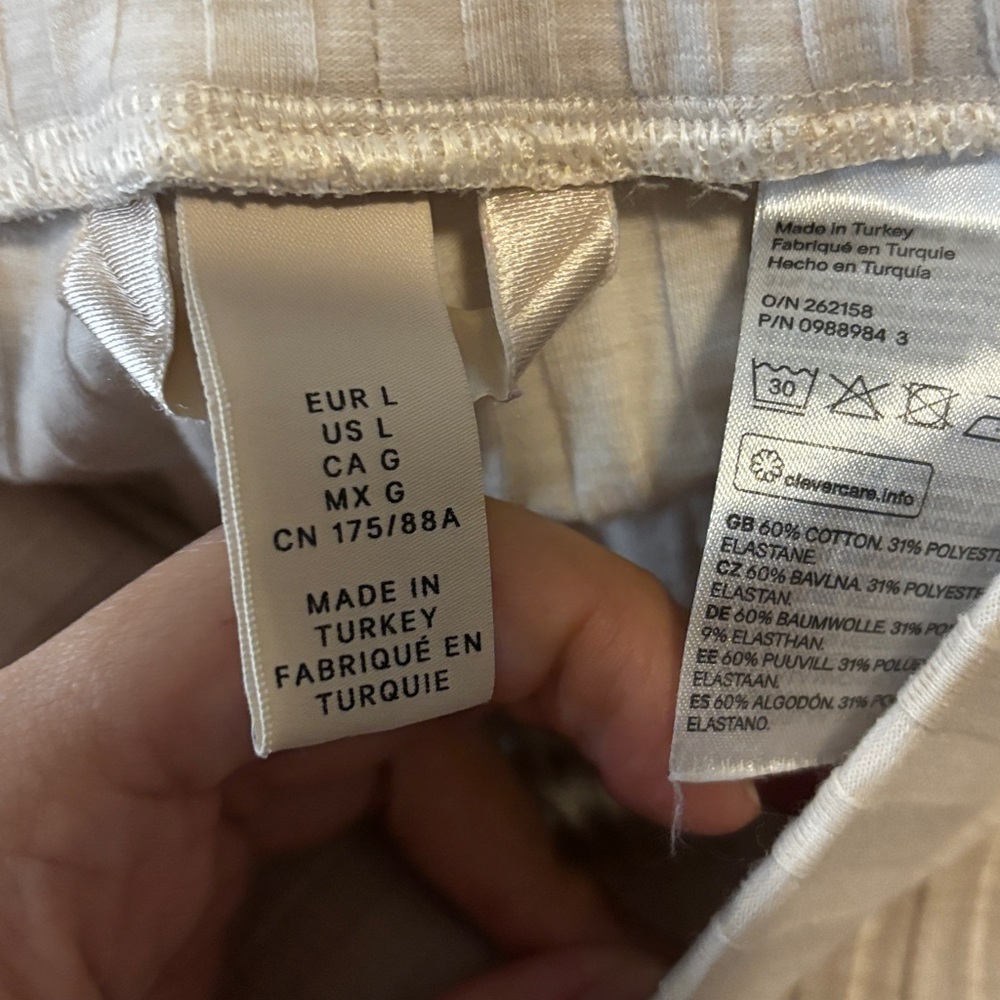 H&M Ribbed Cream Pant Set - Picture 6 of 8